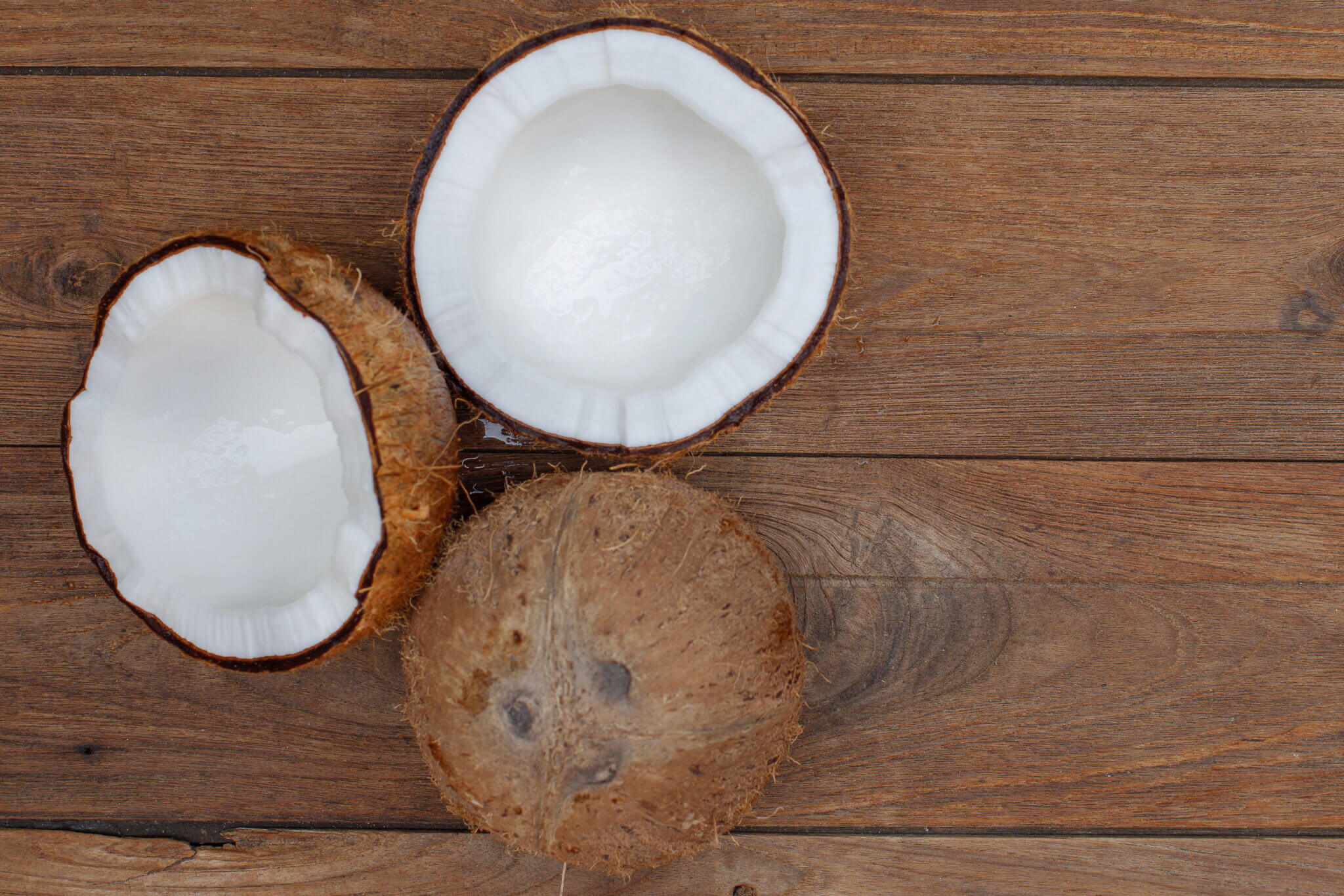Coconut Oil vs Avocado Oil for Skin Which is Better? AgeDefying Beauty Made Easy
